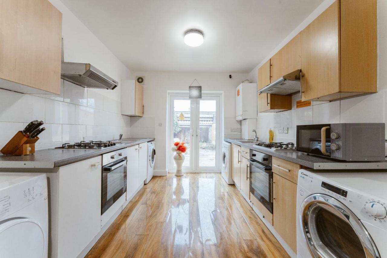Upton Park Bedrooms 25 Min To Central Londres Exterior foto