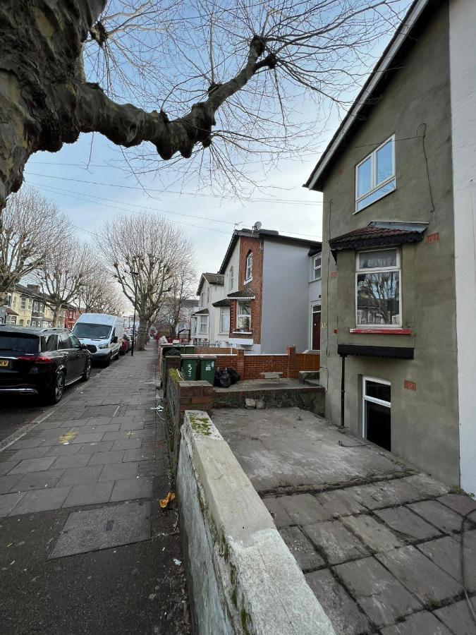 Upton Park Bedrooms 25 Min To Central Londres Exterior foto