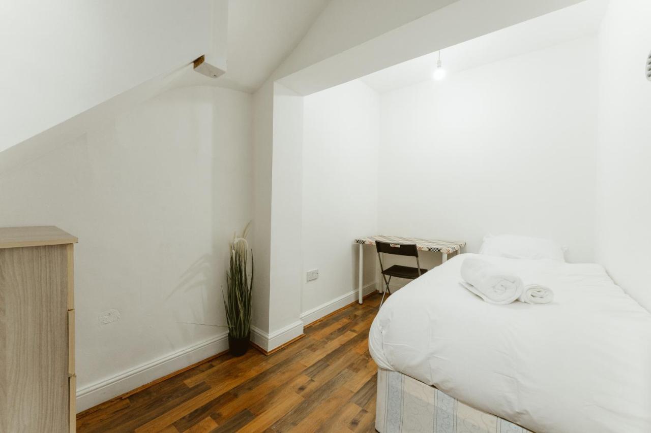 Upton Park Bedrooms 25 Min To Central Londres Exterior foto