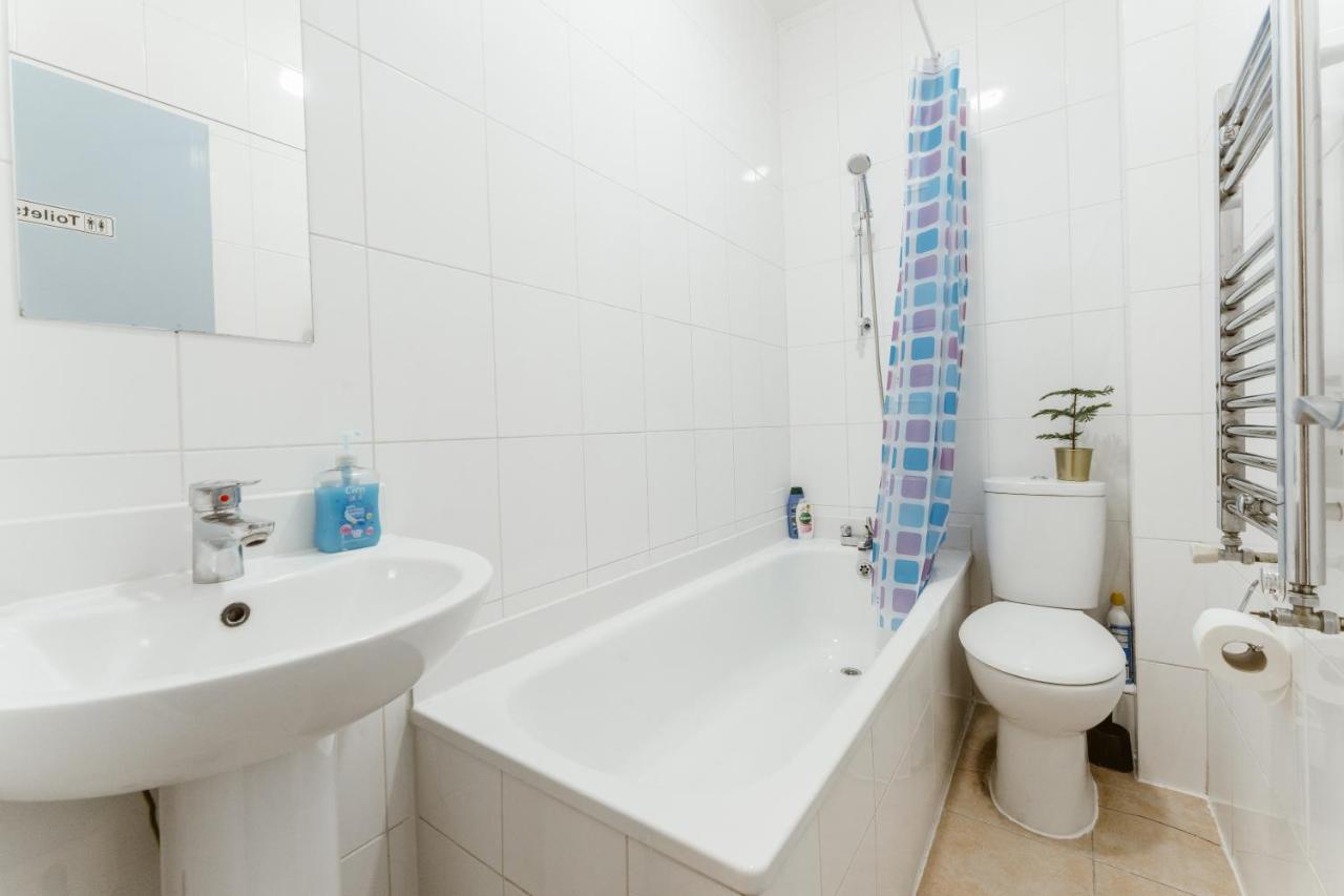 Upton Park Bedrooms 25 Min To Central Londres Exterior foto