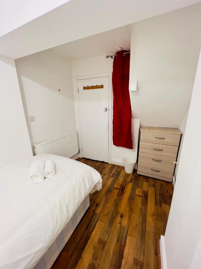 Upton Park Bedrooms 25 Min To Central Londres Exterior foto
